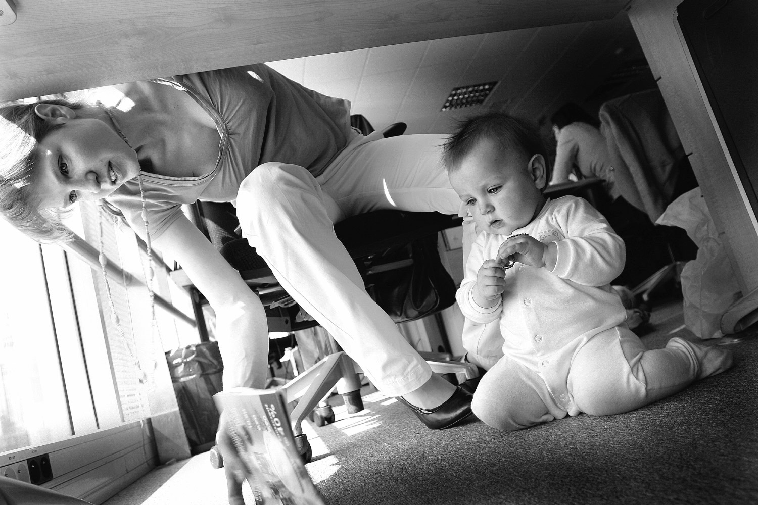 Kids under the table - Documentary photographer Anna Bedyńska